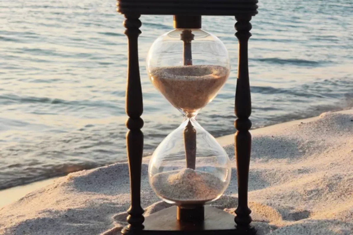Clock Ticking Faster - Science Explains Aging-Time Illusion