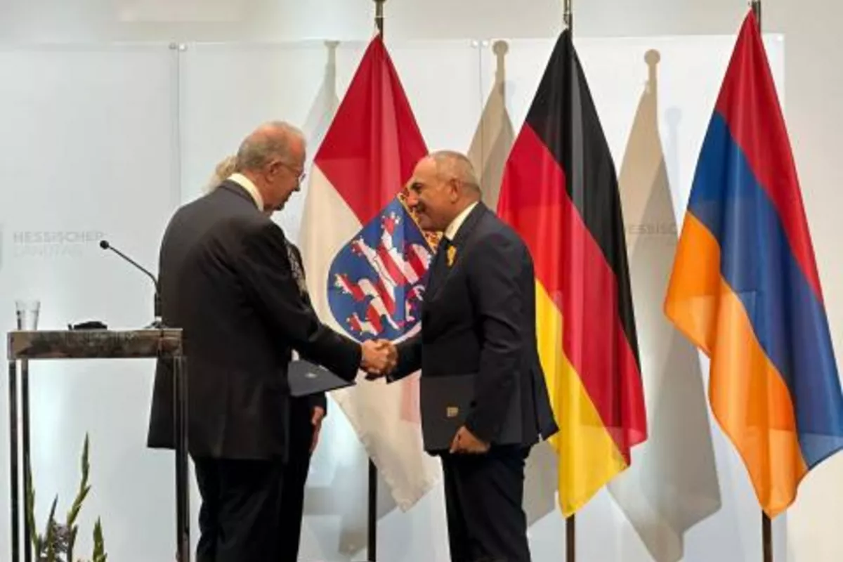 Armenian PM Receives Hessian Peace Prize for South Caucasus Peace Efforts