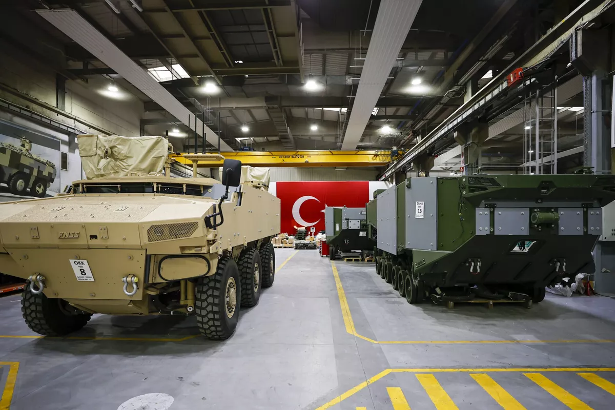 Türkiye Aims for Top 10 in Global Defense Exports as Worldwide Spending Soars
