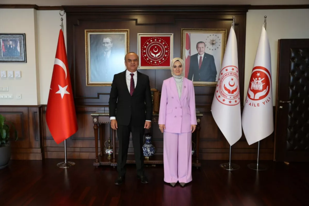 Tajikistan Ambassador Holds Meeting with Türkiye’s Minister of Family