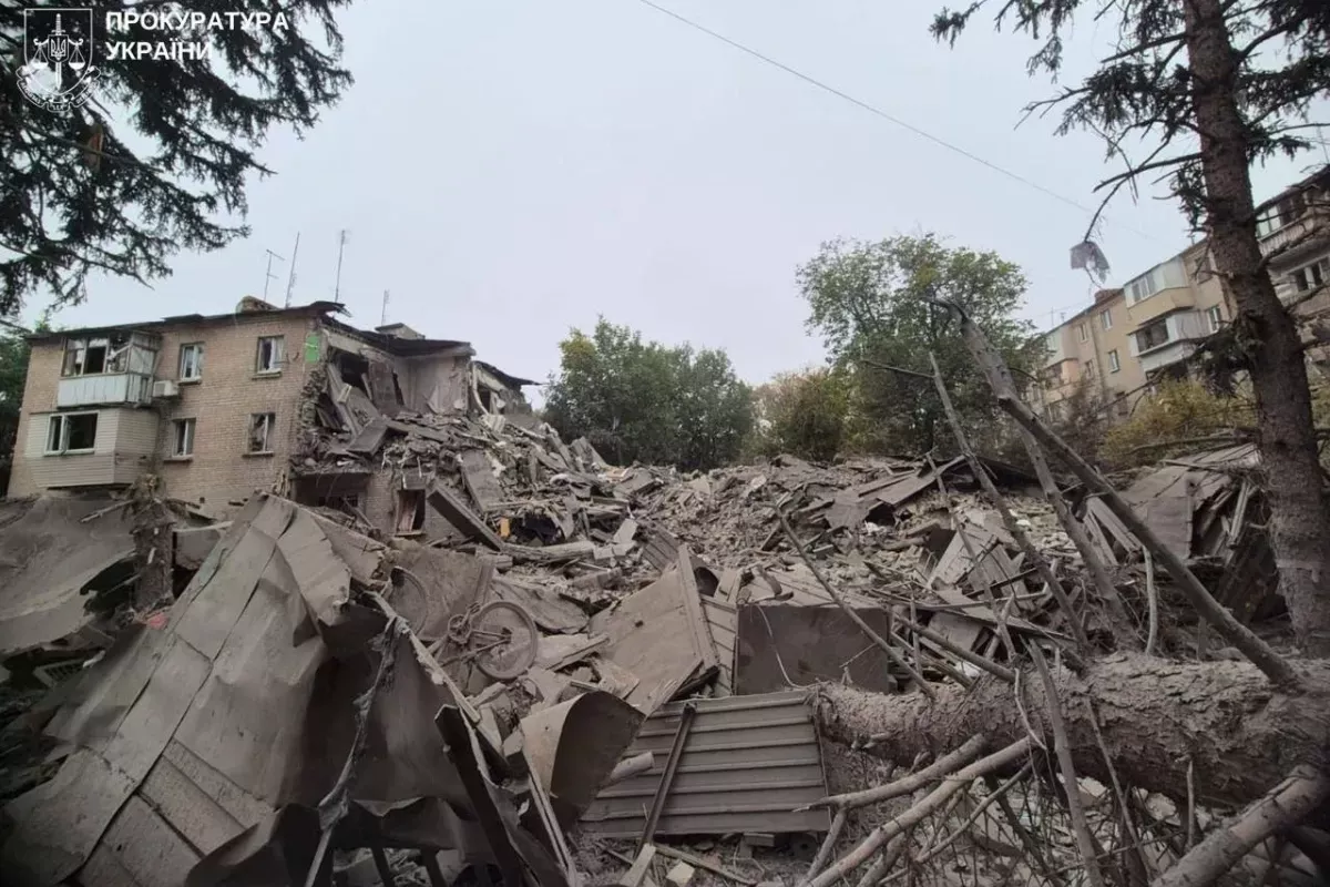 Deadly Russian Strike Leaves Homes in Ruins in Ukraine's Zaporizhzhia