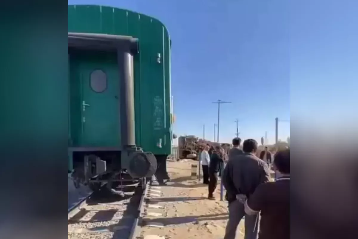 Passenger Train Collides with Truck in Uzbekistan's Karakalpakstan