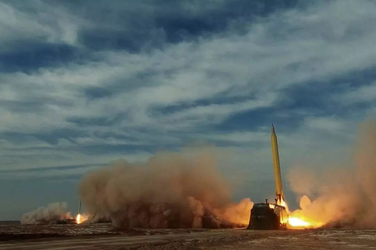 Iran Unveils Upgraded Emad and Qadr Ballistic Missiles with Electronic Warfare