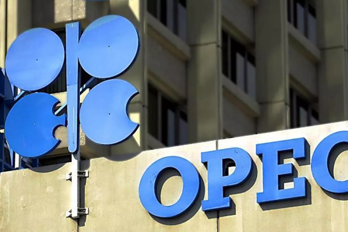OPEC+ Agrees on Small Oil Output Quota Amid Iran War