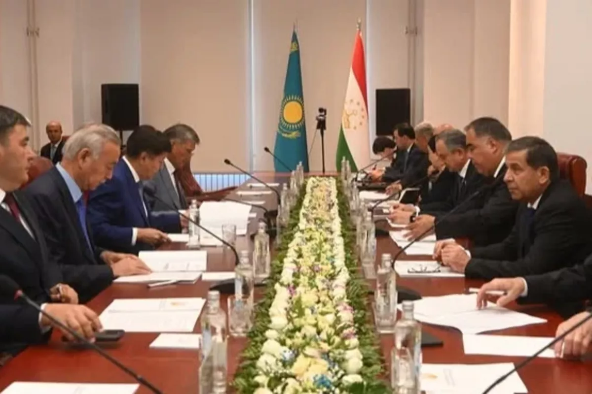 Tajikistan, Kazakhstan Map Out Stronger Trade and Economic Ties in Dushanbe