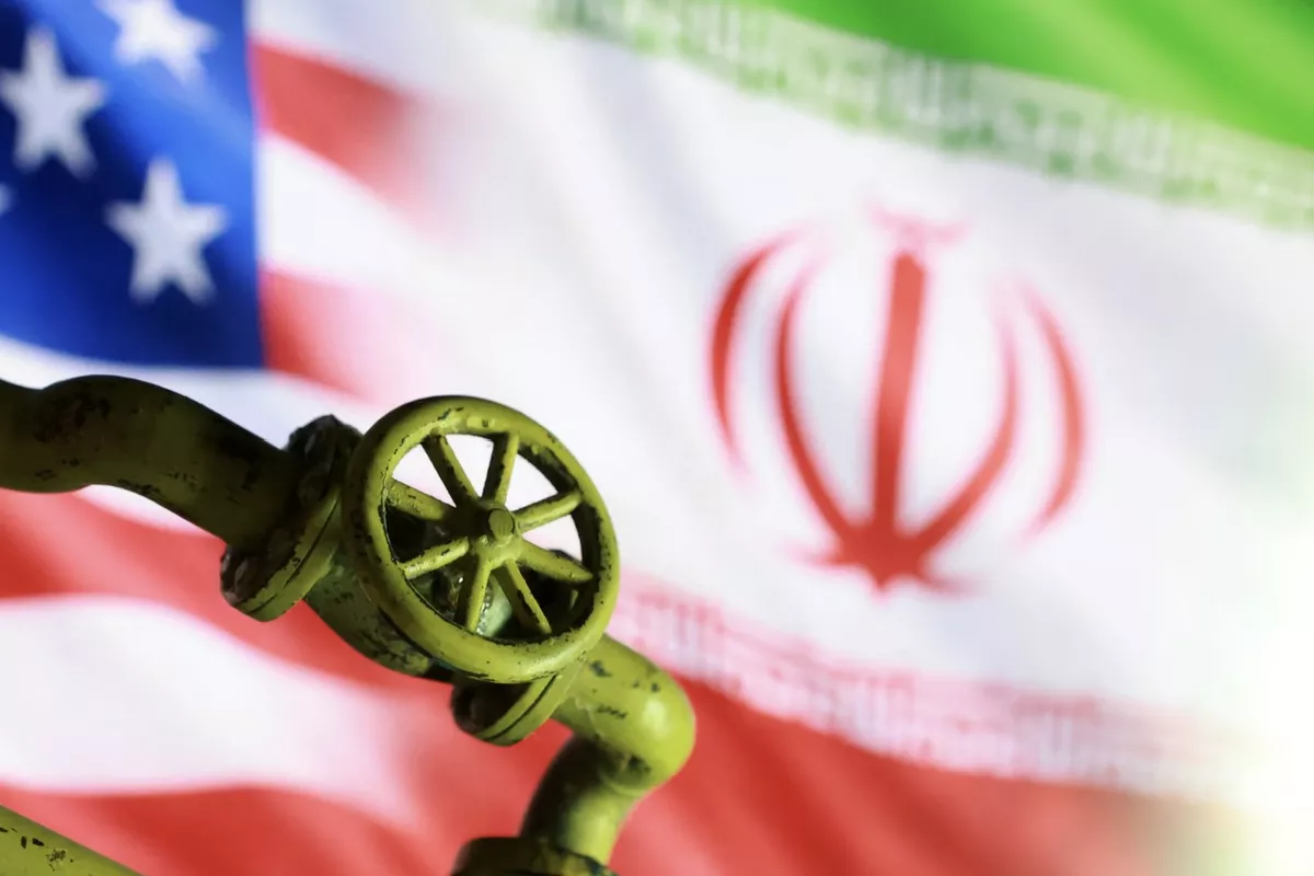 Oil Market Starts Pricing in a Prolonged Hormuz Crisis