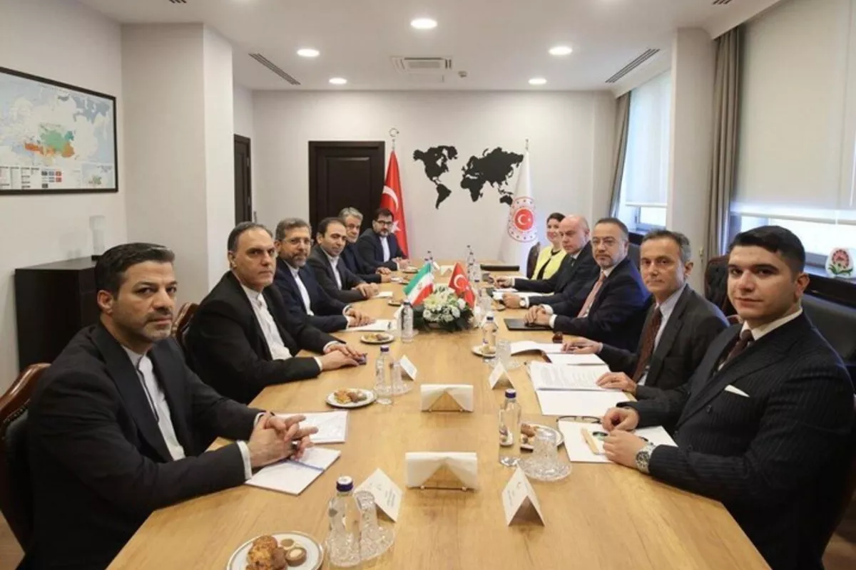 Iranian and Turkish Diplomats Discuss Gaza and Bilateral Ties