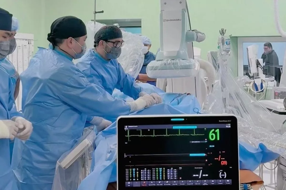 Kazakh Doctors Replace Heart Valves Without Anesthesia