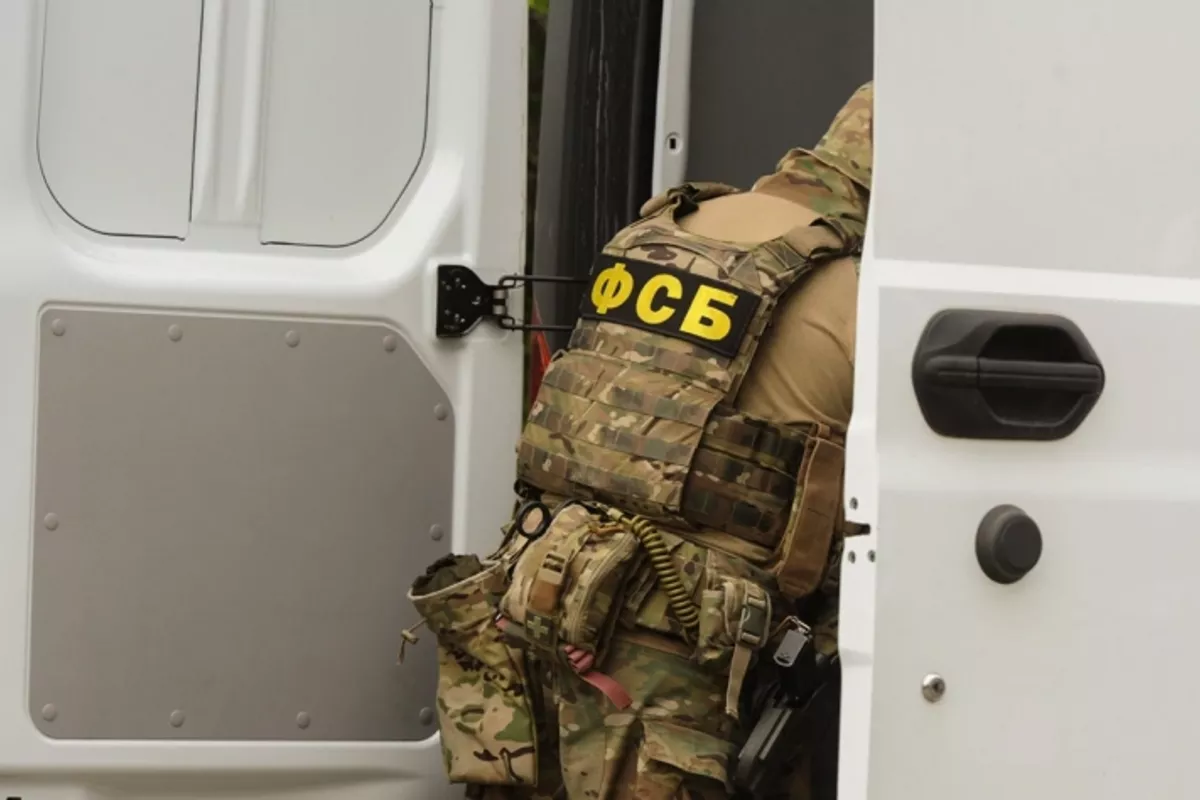 Russia Busts Military Engine Smuggling to Kazakhstan