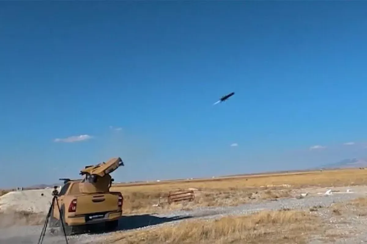 Türkiye’s KARAOK Missile Scores First Hit on Aerial Target