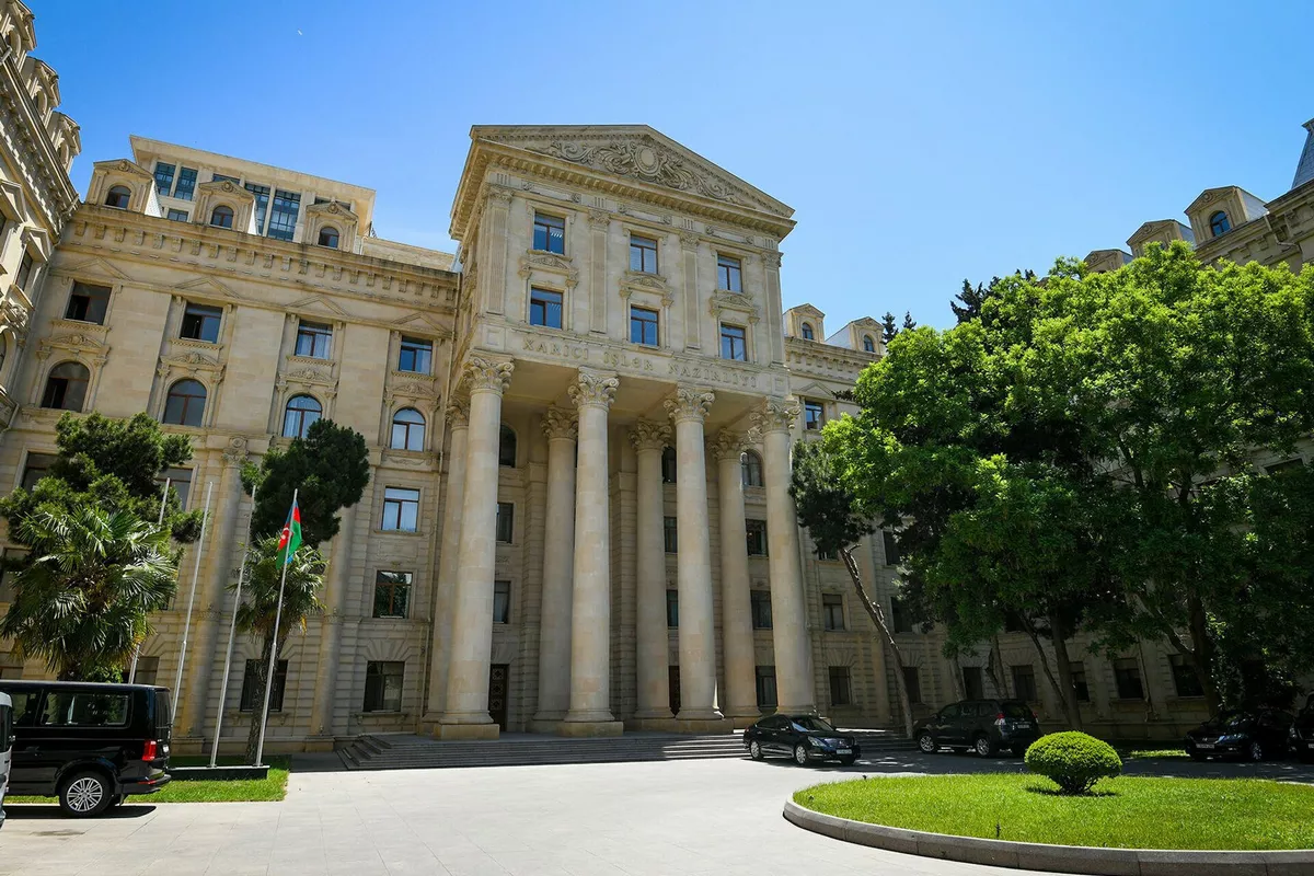 Azerbaijan MFA Congratulates Romania on National Day