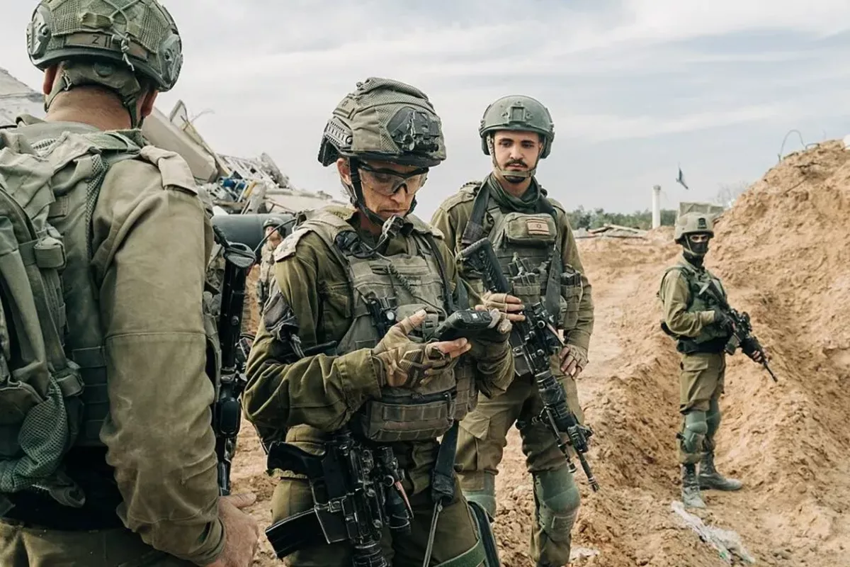 Israel Strikes Iranian Command Centers and Basij Facilities - VIDEO