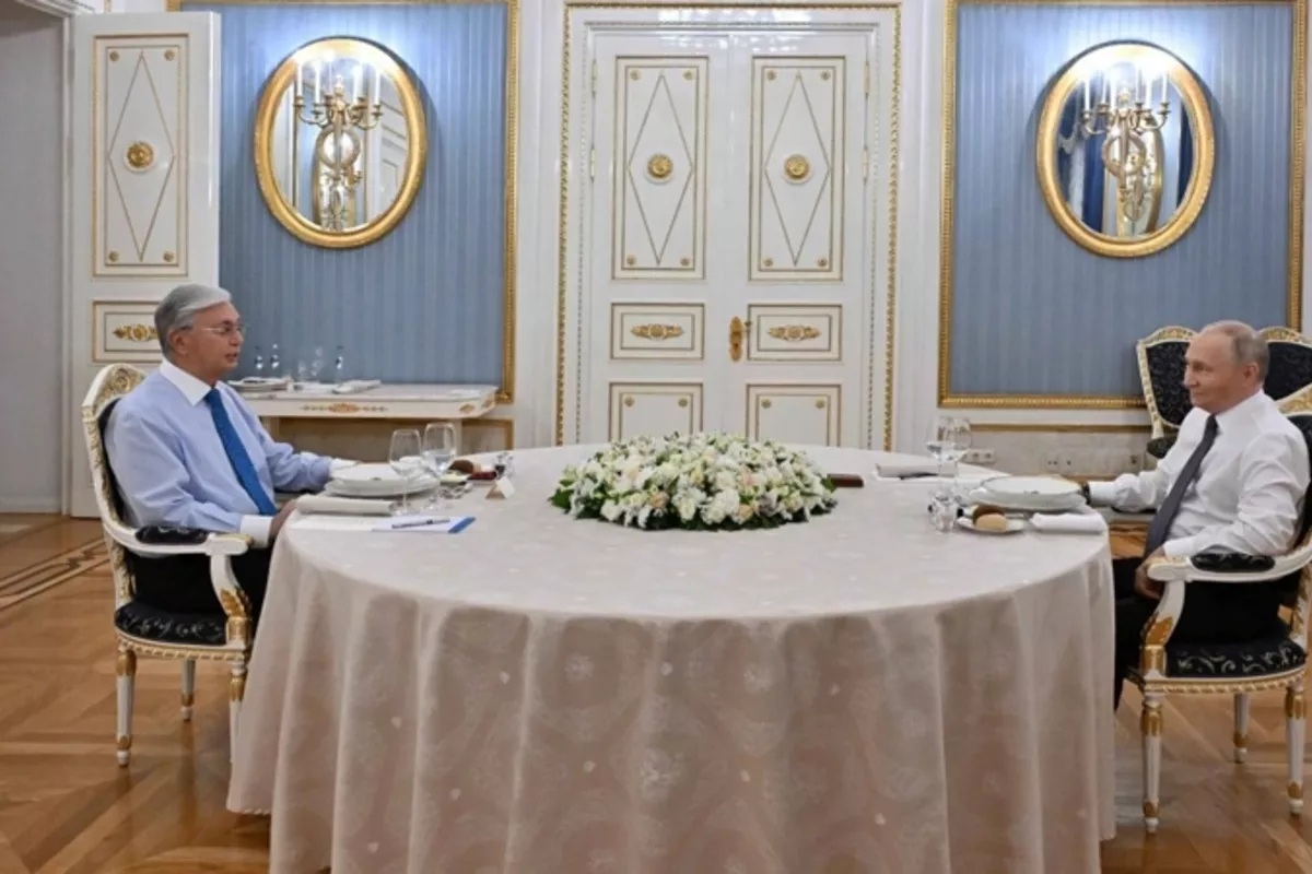 Russian Leader Hosts Cozy Dinner with Kazakh Counterpart After Hours-Long Kremlin Talks