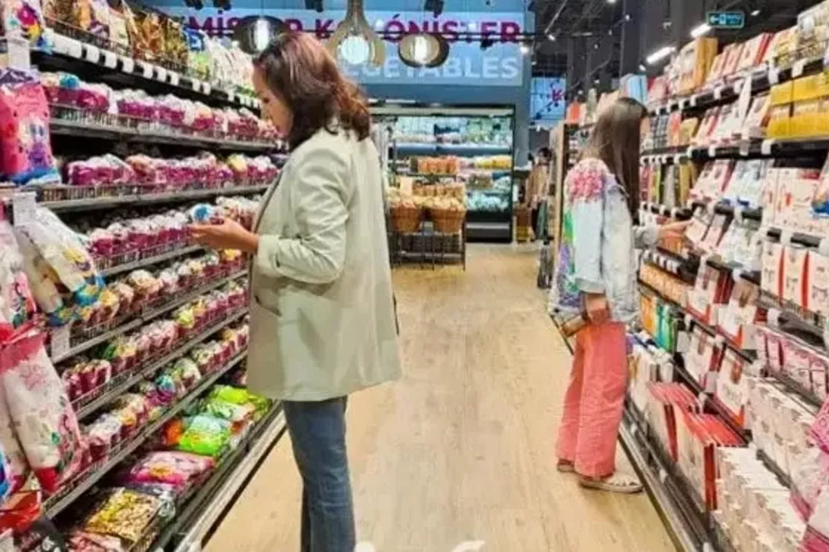 Kazakhstan Unveils AI Assistant to Safeguard Consumer Rights