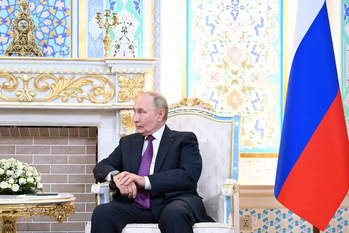 Putin: Russia Will Legally Assess Actions of Officials Regarding AZAL Aircraft Crash