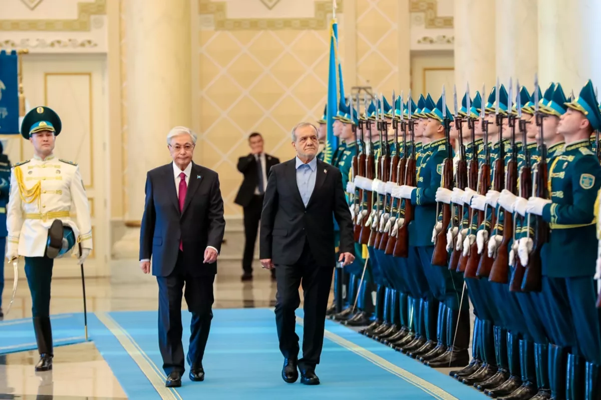 Kazakh, Iranian Presidents Hold Talks to Deepen Cooperation