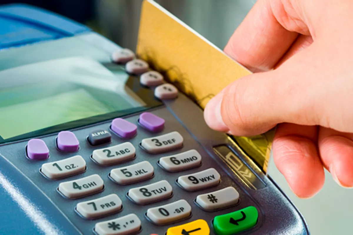 Uzbekistan to Expand Cashless Payments Starting April 1