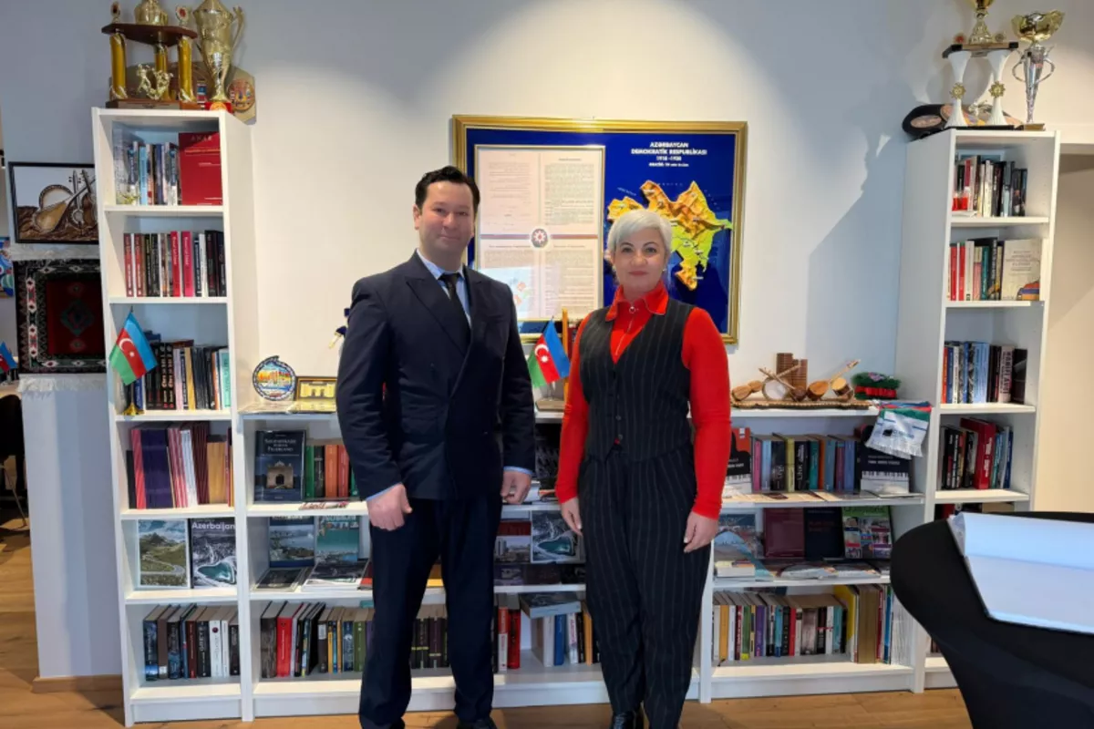 Turkish Consul General Tours Azerbaijan House in Salzburg