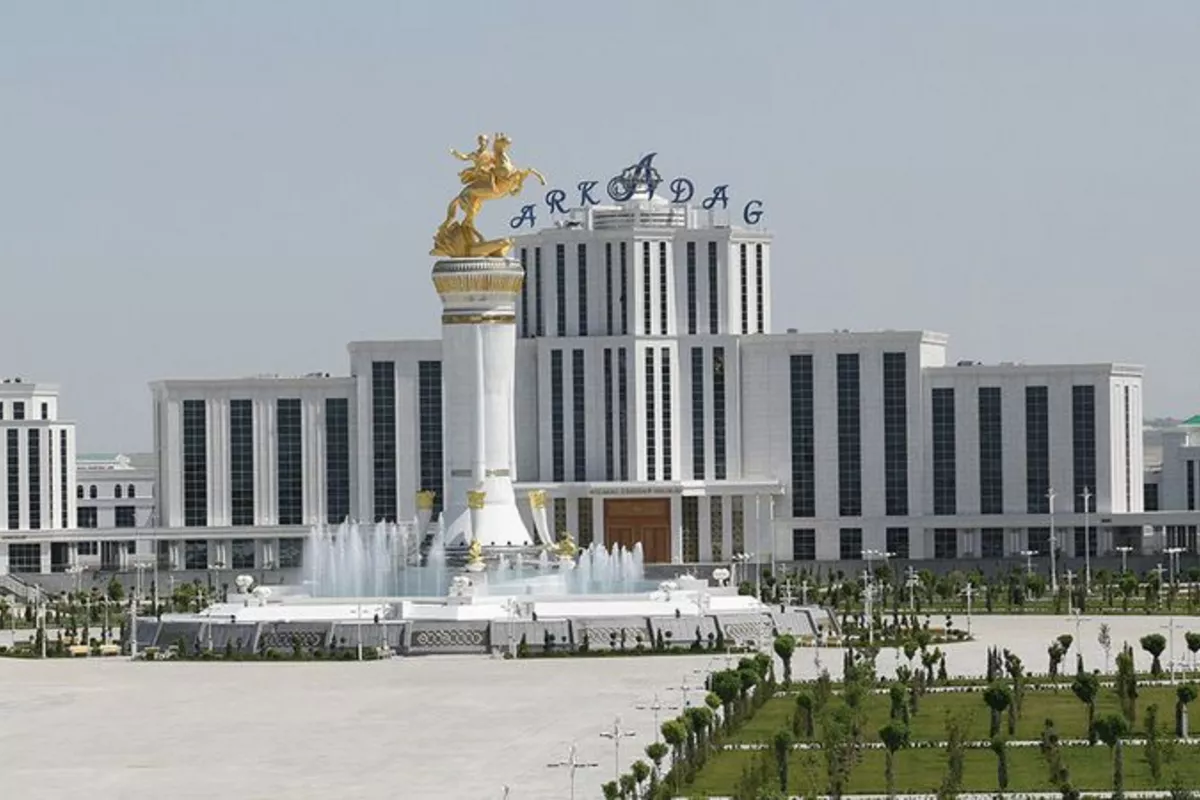 Gurbanguly Berdimuhamedov Reviews Progress on Phase Two of New City Project