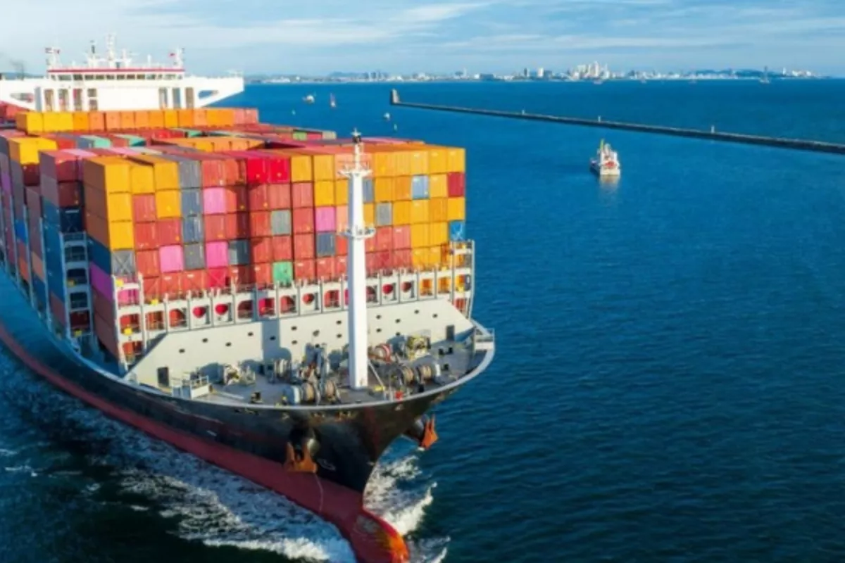 Kazakhstan Plans to Purchase Two Cargo Vessels in Azerbaijan With Capacity for 700 Containers Each