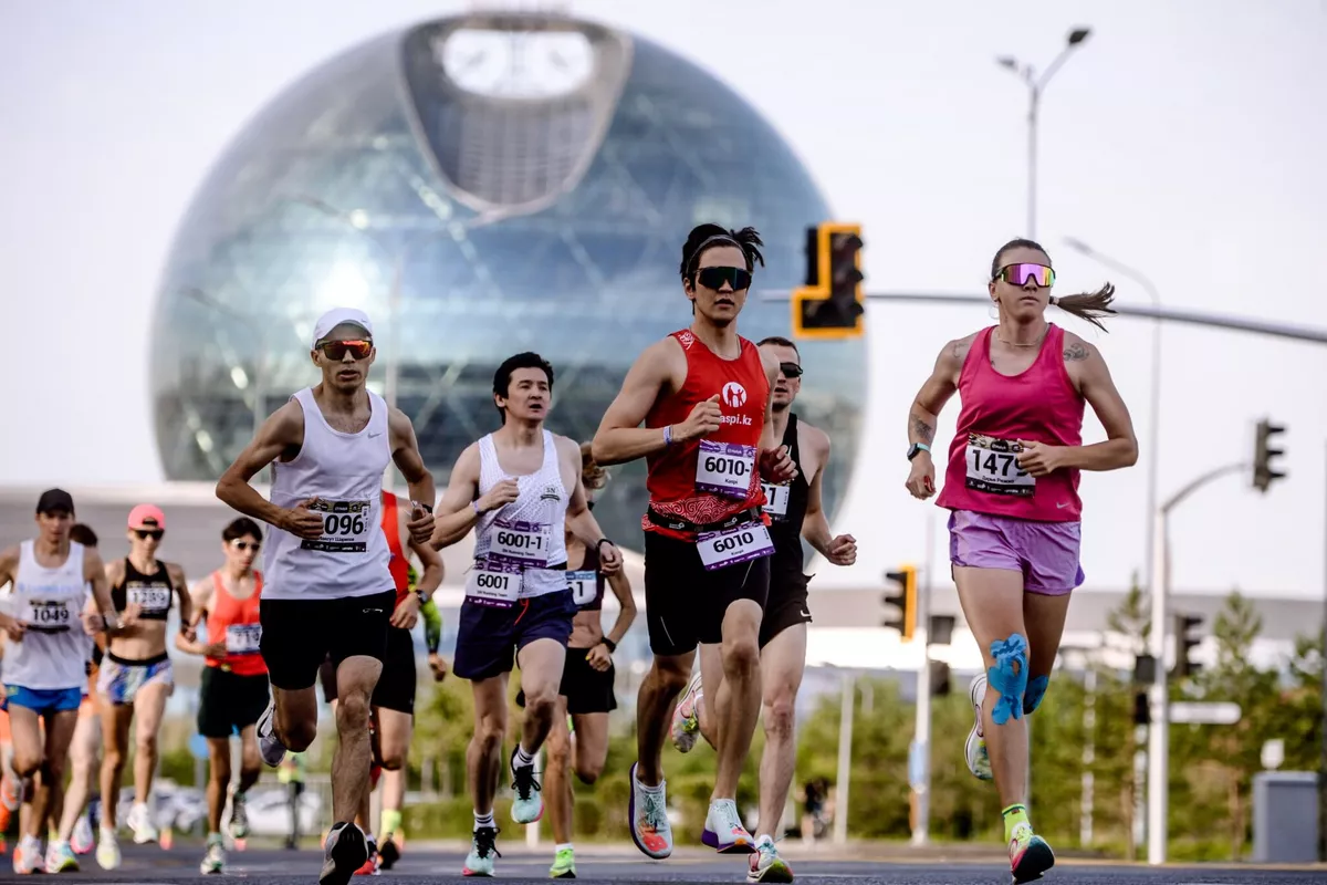 Kazakh Runners Open Up About Why They Run
