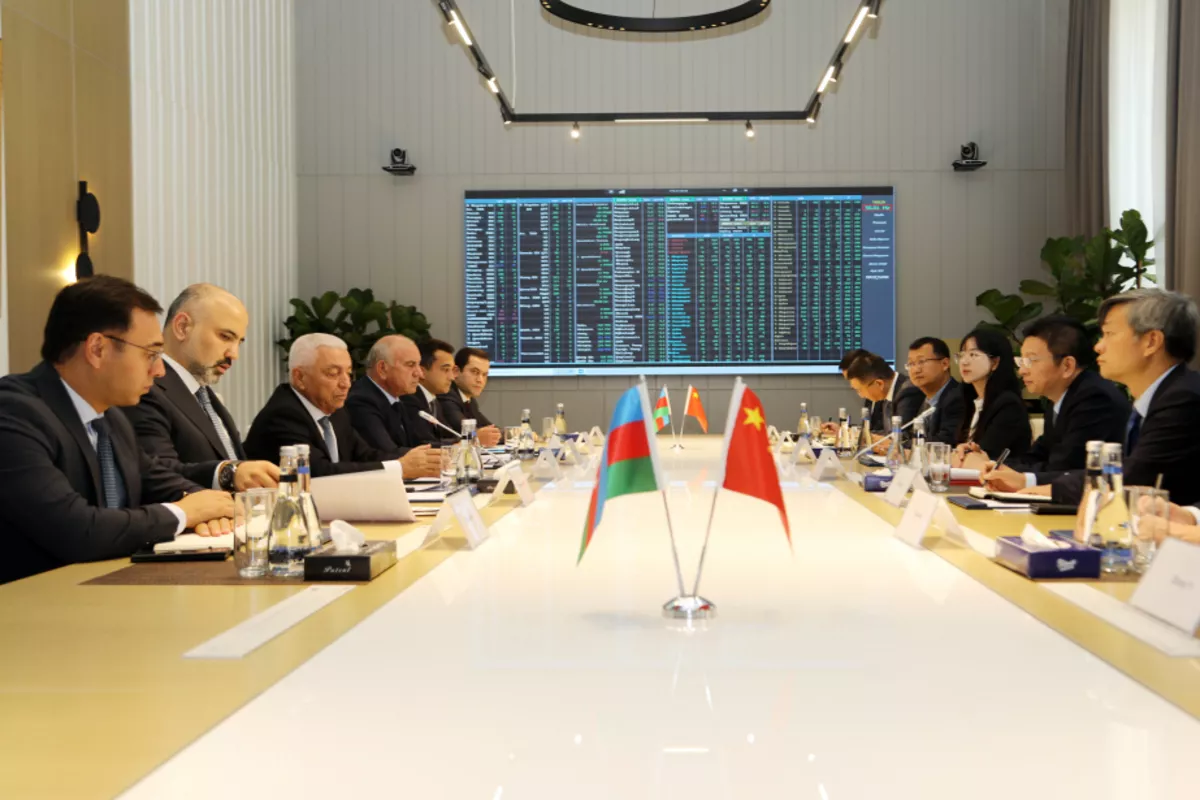 Azerbaijan, China Explore New Green Energy Projects