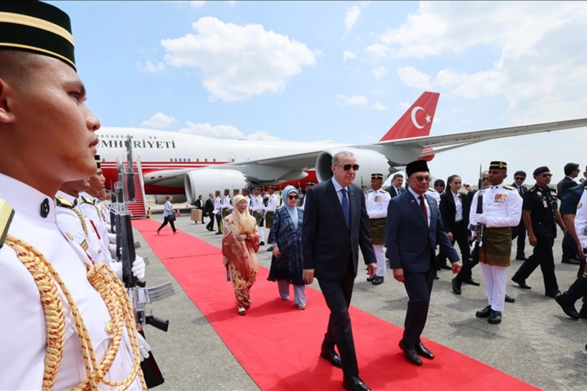 Erdogan Highlights Strong Türkiye-Malaysia Ties During Regional Tour