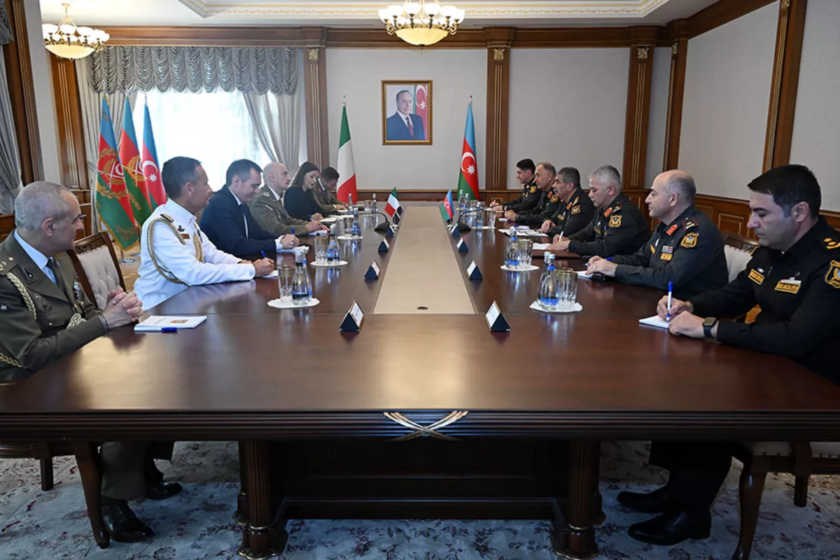 Azerbaijani and Italian Defense Chiefs Discuss Security and Cooperation