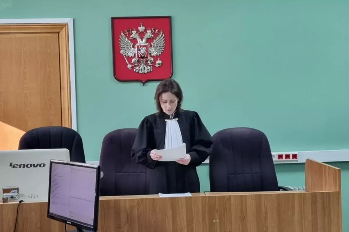 Man Thrown Into Fire Dies in Russia