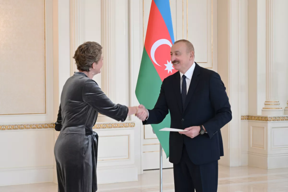President Ilham Aliyev Accepts Credentials of Ambassador of the Netherlands