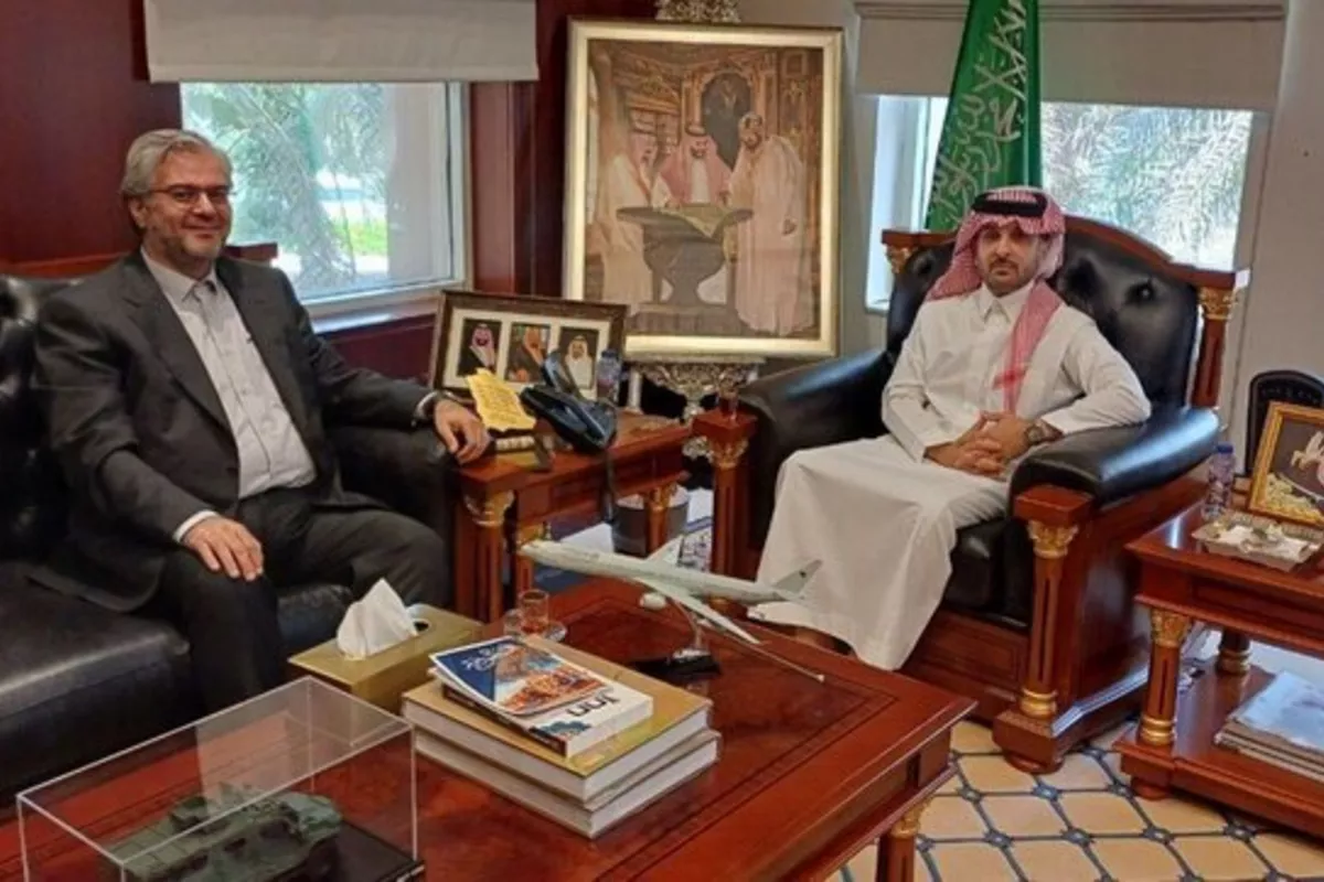 Iranian Consul General Hold Talks with Saudi Diplomat