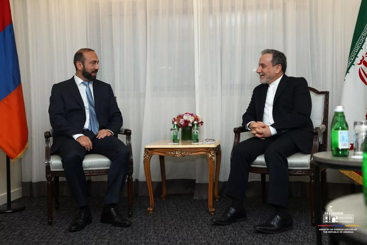Iran, Armenia Discuss Bilateral Ties, Regional Developments
