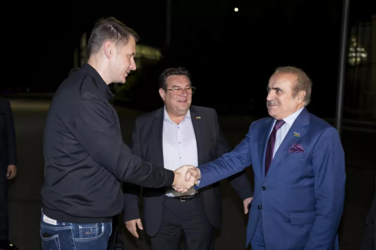 President of Romanian Senate Arrives in Azerbaijan for Official Visit
