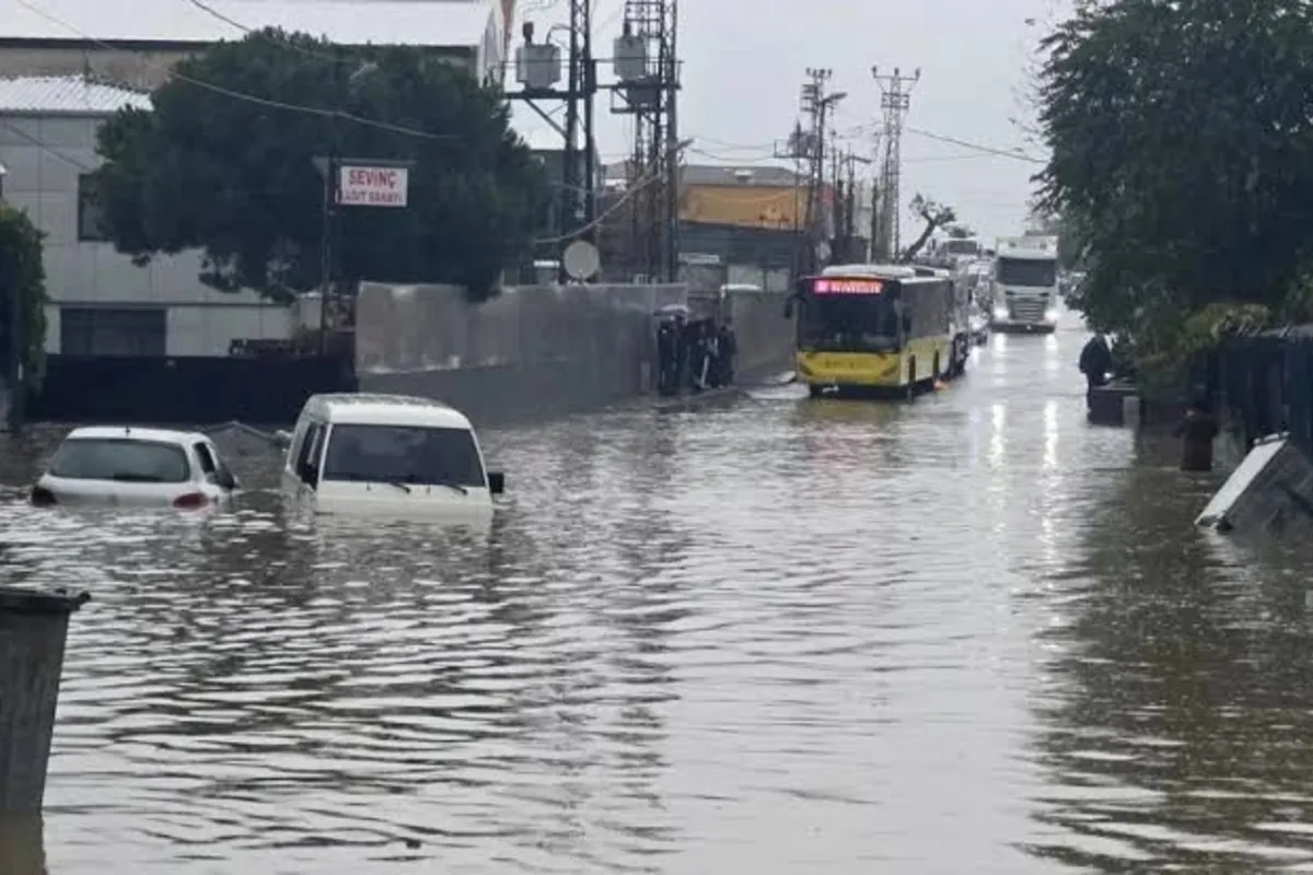 Türkiye Issues Yellow Weather Alert for 19 Provinces Amid Flood Risk