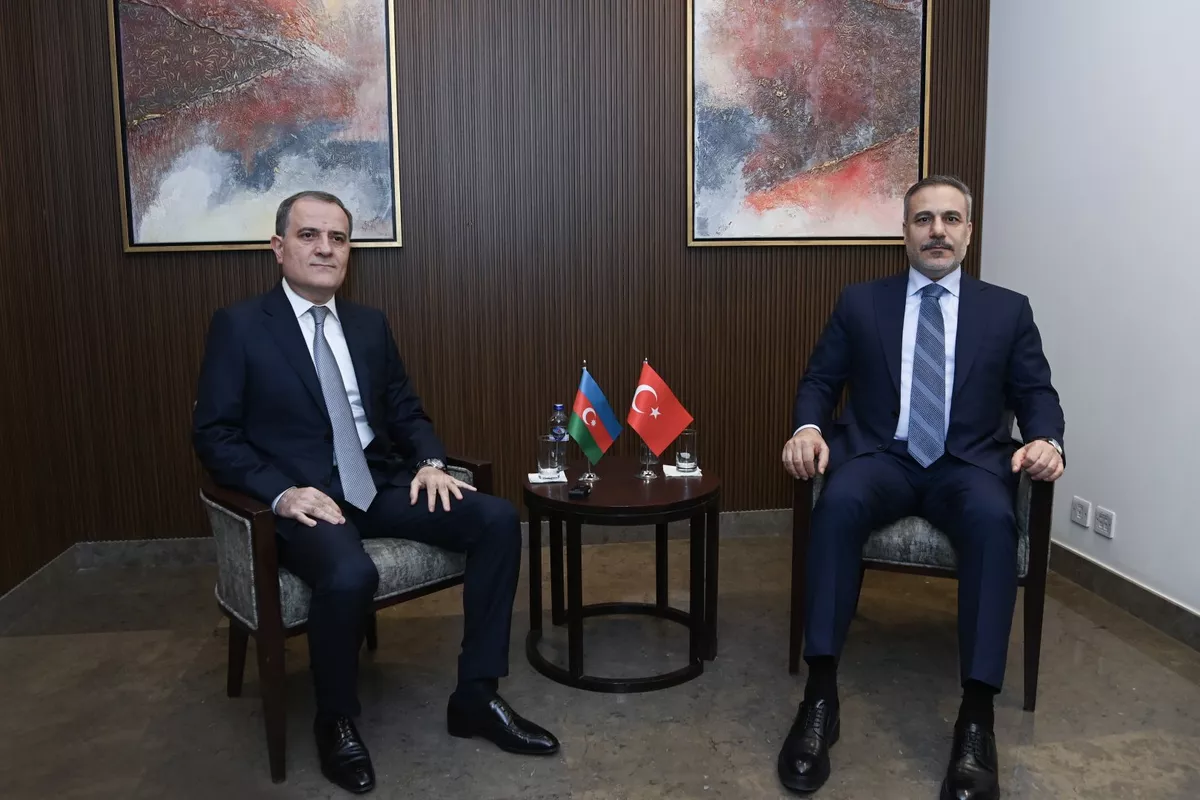 Azerbaijan, Türkiye Discuss Regional Security in Saudi Arabia