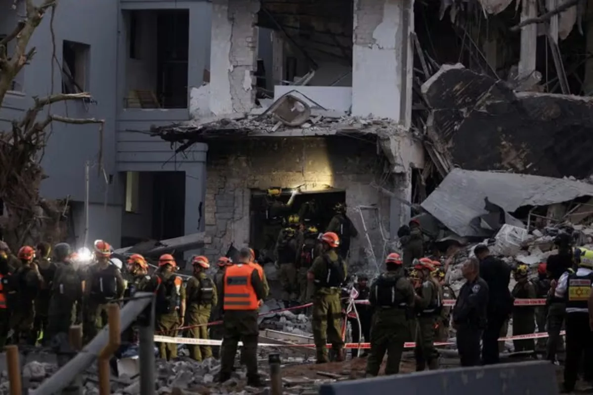 Amnesty: Iran's Use of Cluster Munitions in Israel Violates Humanitarian Law