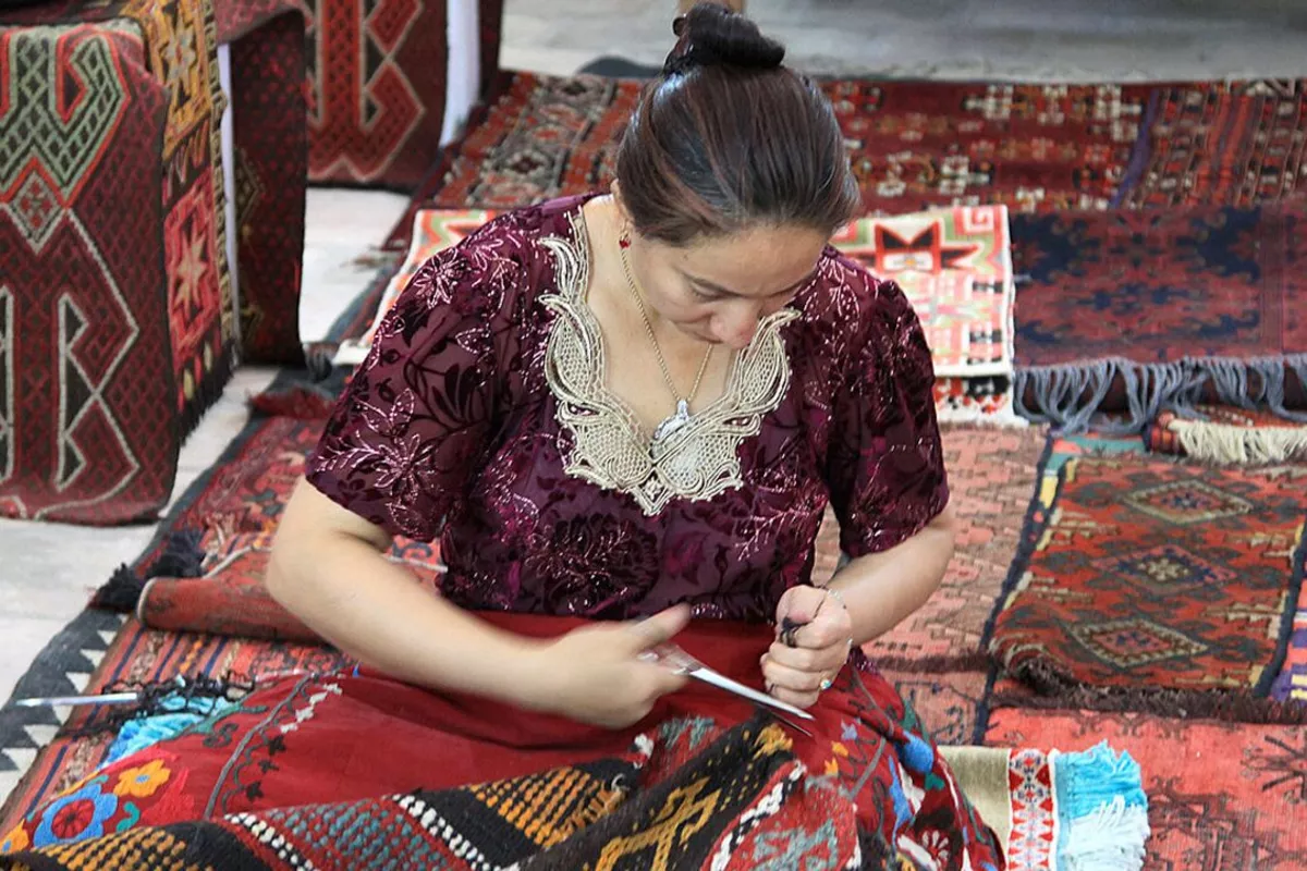 Uzbek Carpets Make Global Mark with $10.8 Million in Exports in Six Months