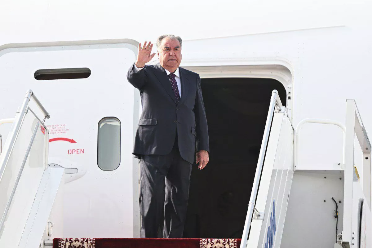 Tajik Leader Travels to Doha Amid Middle East Crisis Talks