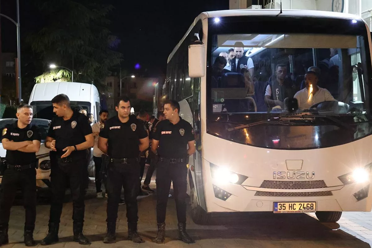 Türkiye Cracks Down on Organized Crime, Seizes Drugs and Weapons