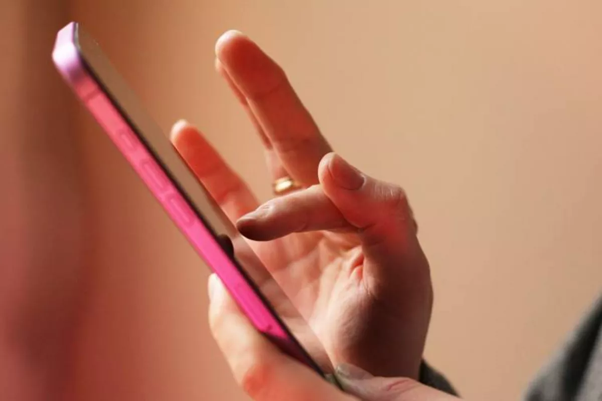 Russia May Mandate Domestic AI on Devices