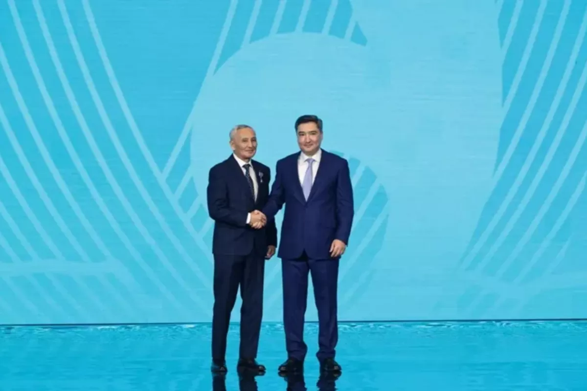 Kazakhstan Honors Tradespeople on Labor Day