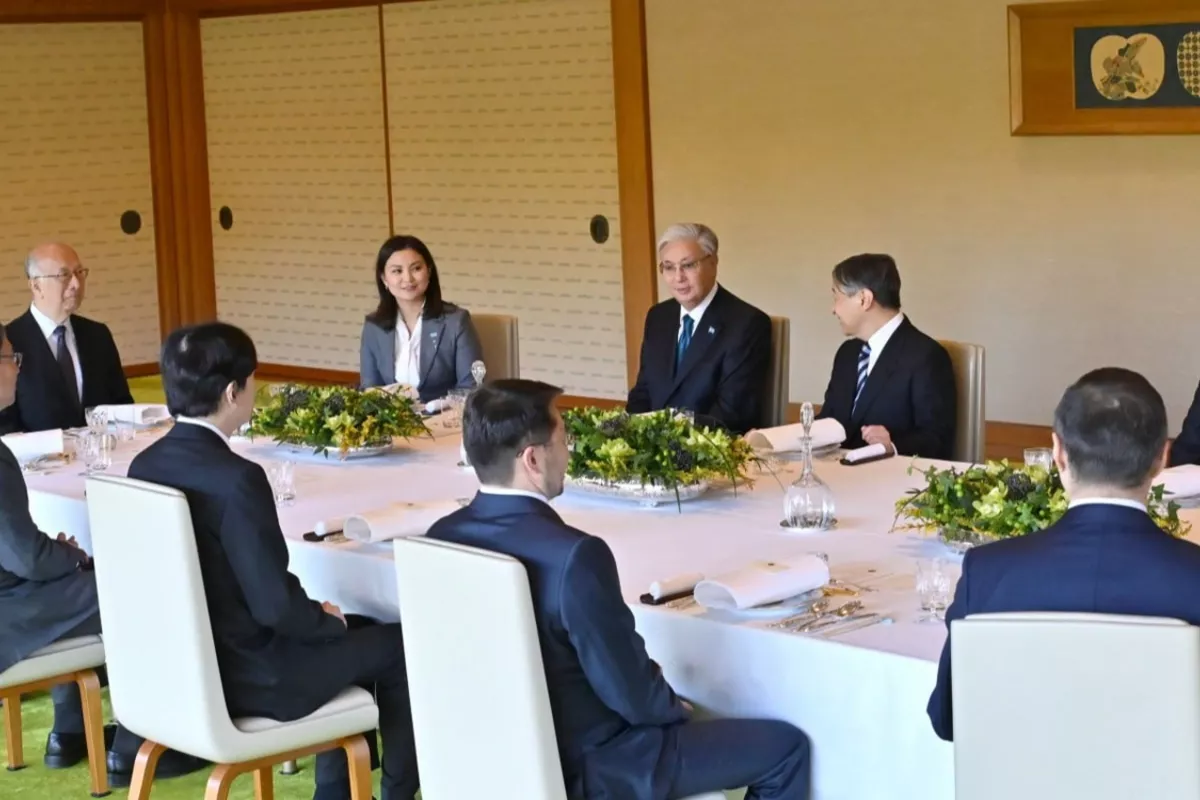 Japan’s Emperor Welcomes Kazakh Leader on Official Visit