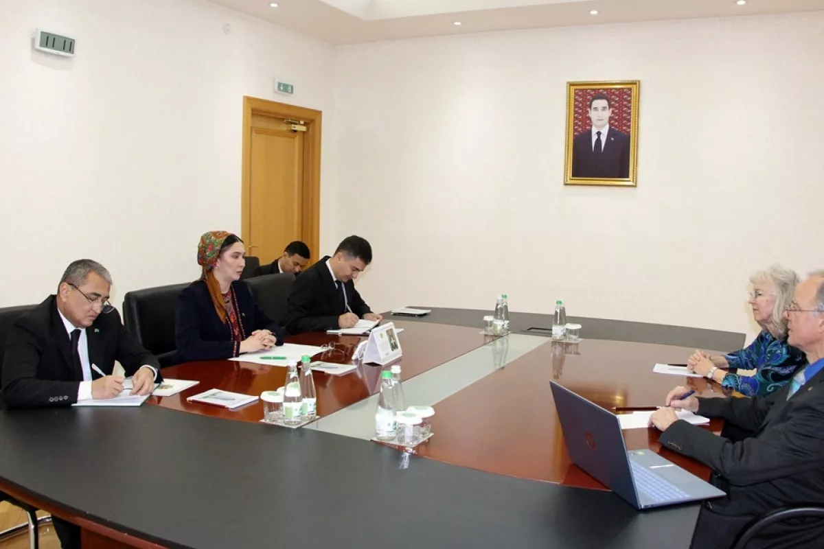 Turkmenistan, US Firm Expand Cultural and Educational Ties