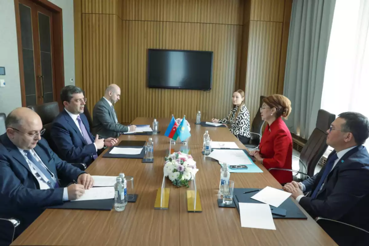 Azerbaijan, Kazakhstan Explore Prospects for Media Cooperation
