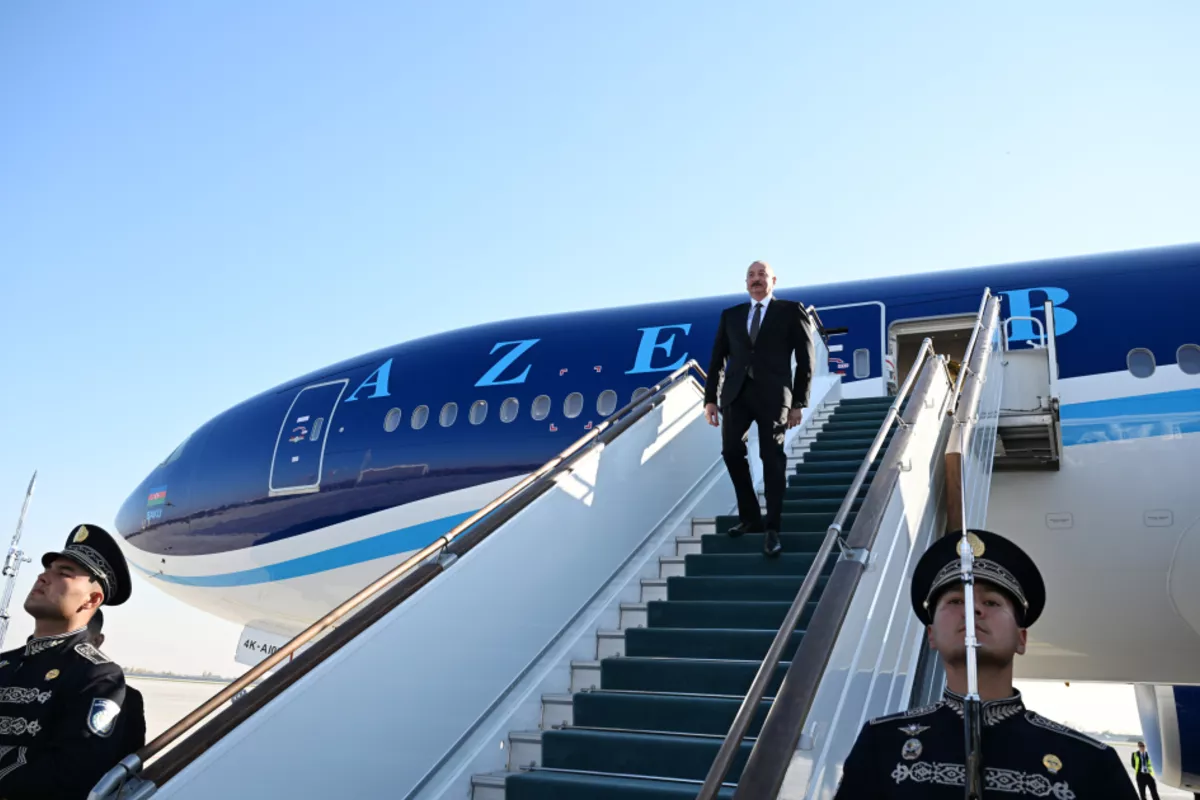 President Ilham Aliyev Arrives in Uzbekistan