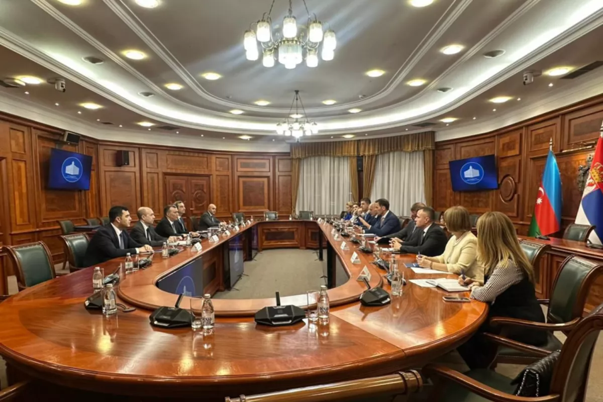 Azerbaijan’s Finance Minister Holds Bilateral Talks in Serbia