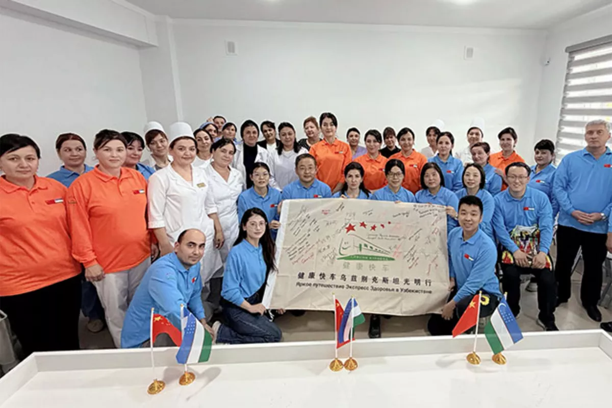 Chinese Doctors Restore Vision for Over 300 Patients in Uzbekistan's Urgench