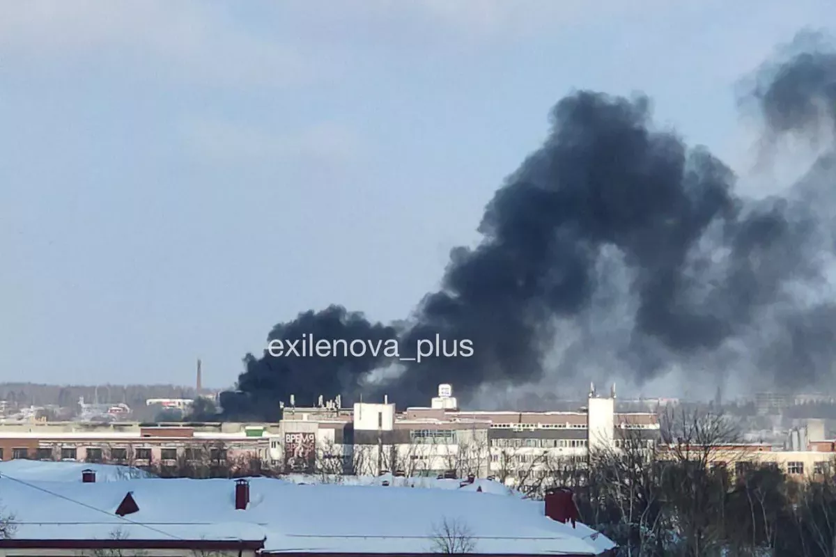 Fire breaks out at Russian power electronics plant - VIDEO