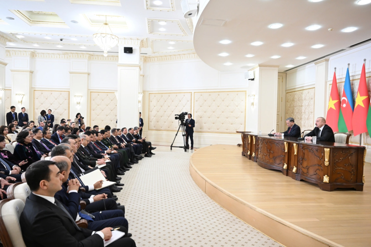 President Aliyev: Great Prospects Exist for Azerbaijan-Vietnam Defense Industry Cooperation