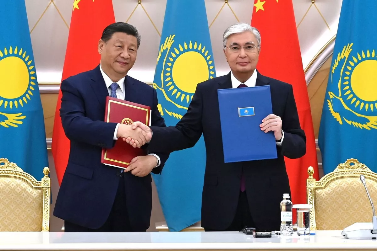 Kazakhstan, China Ink $15 Billion in Commercial Deals